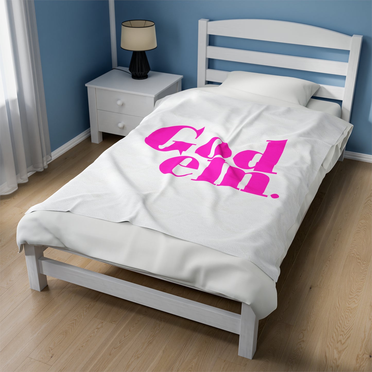 Godem Plush Blanket (White/Pink)