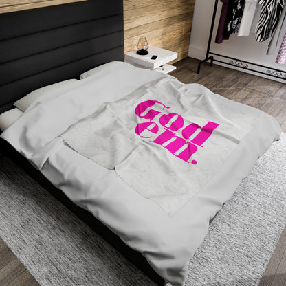 Godem Plush Blanket (White/Pink)